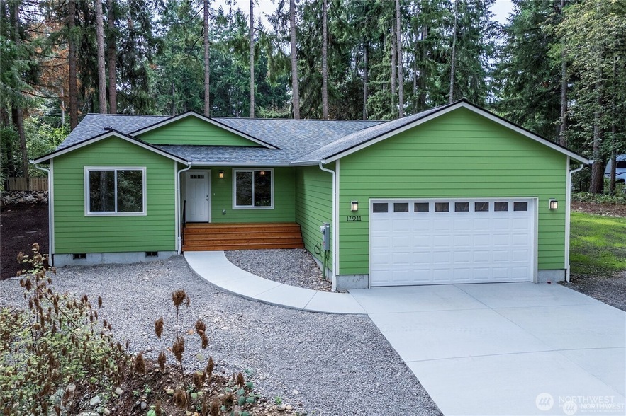 17911 Clearland Blvd SE, Yelm, WA 98597