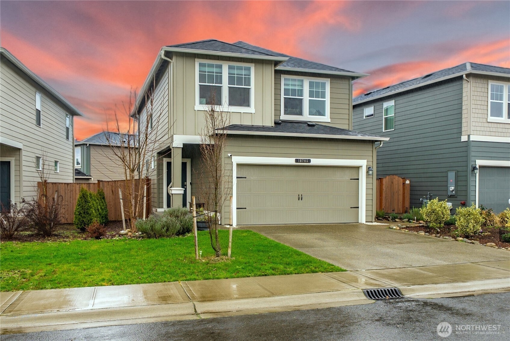 18785 Lipoma Place E, Puyallup, WA 98374